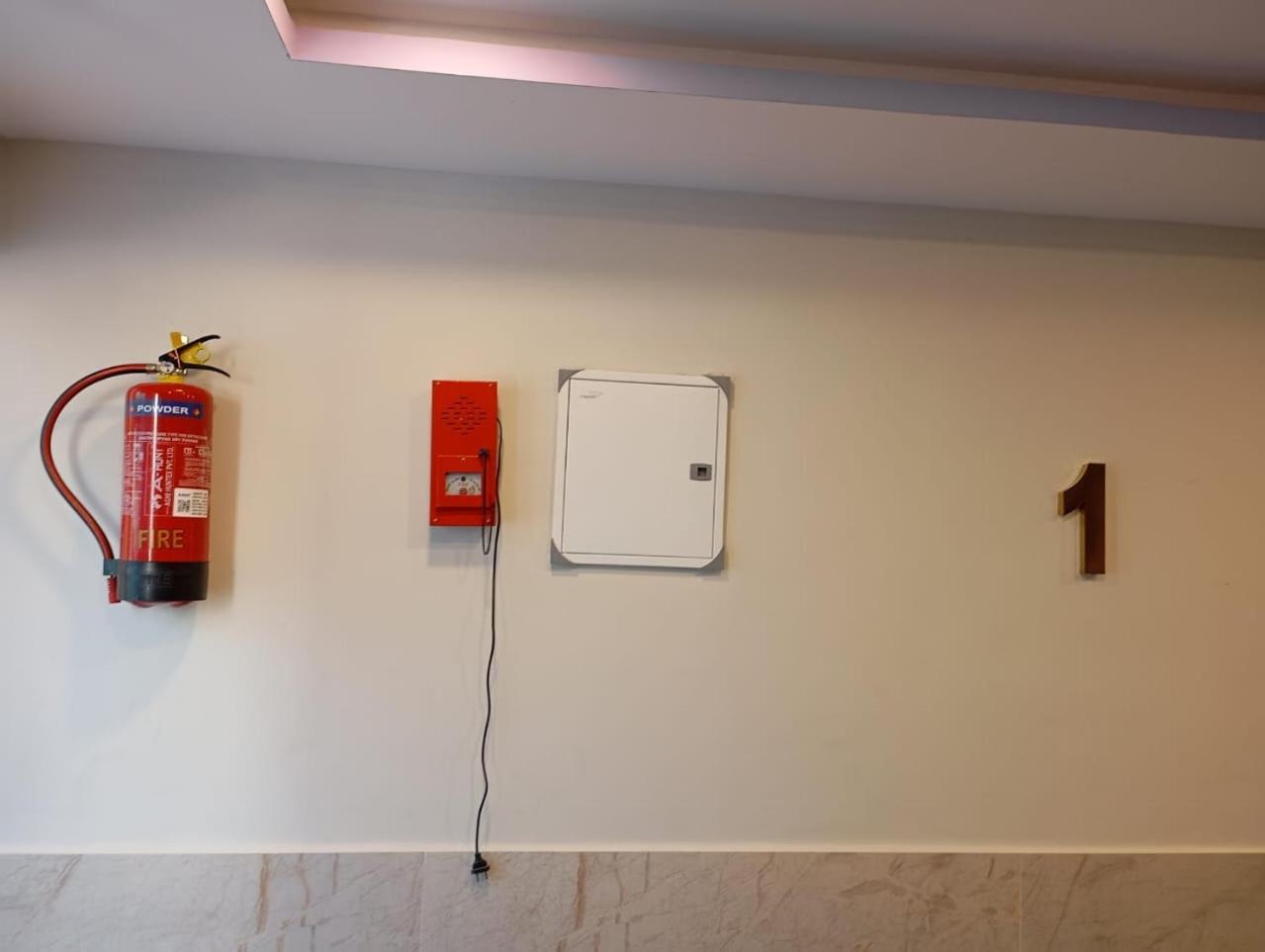 Aadya Inn New Luxury Hotel Tirupati Exteriör bild