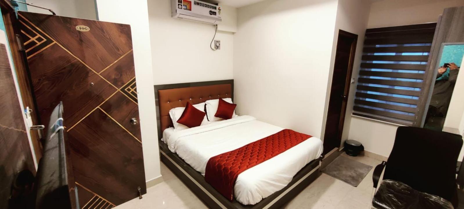 Aadya Inn New Luxury Hotel Tirupati Exteriör bild